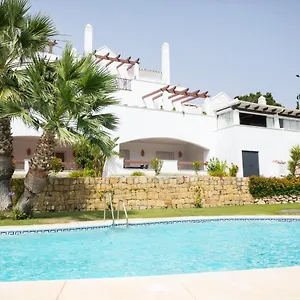 https://aloha-royal-calle-auriga-29660-marbella-malaga-spanien.1costadelsol.com